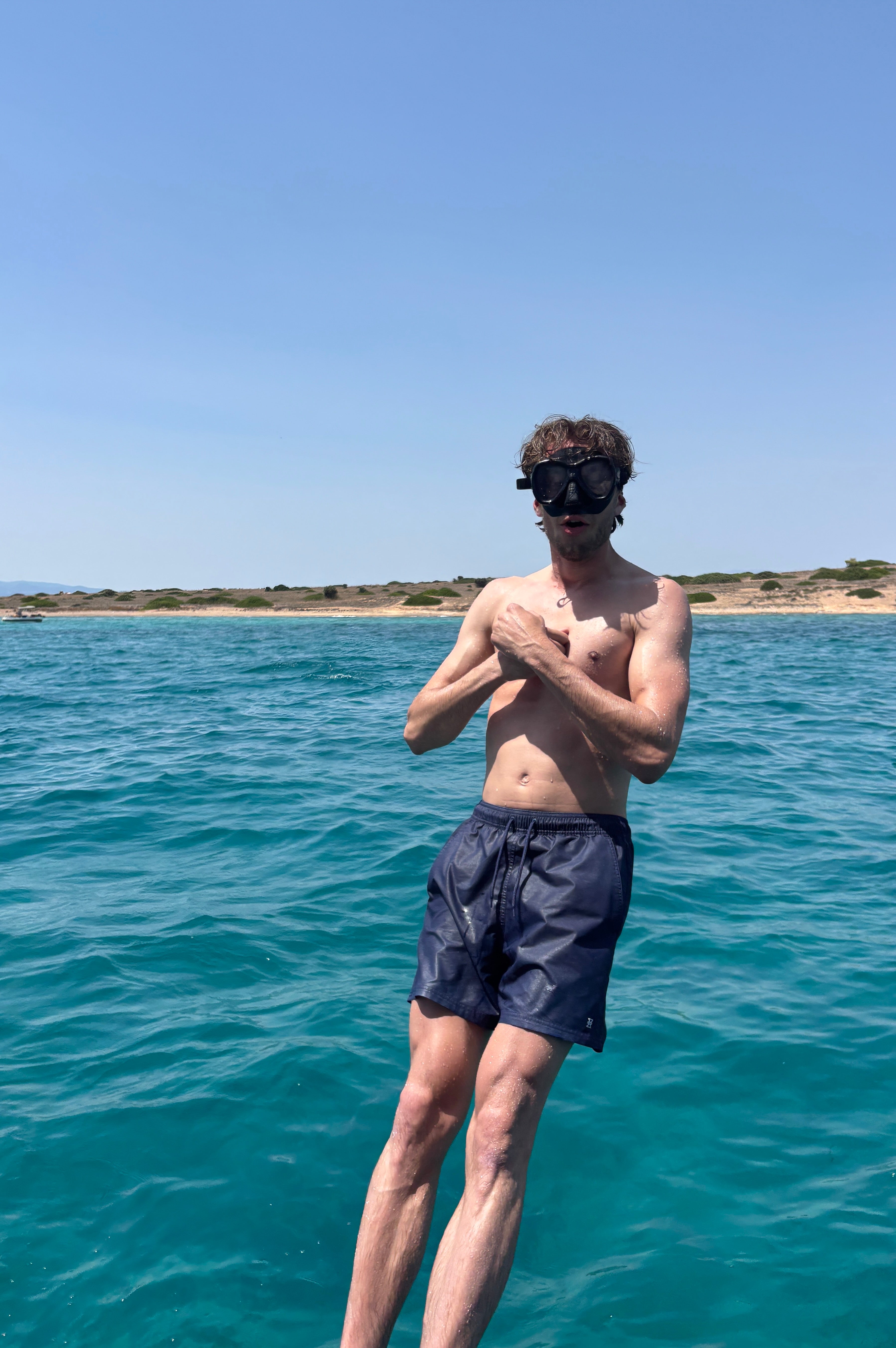 THE SIGNATURE SHORTS