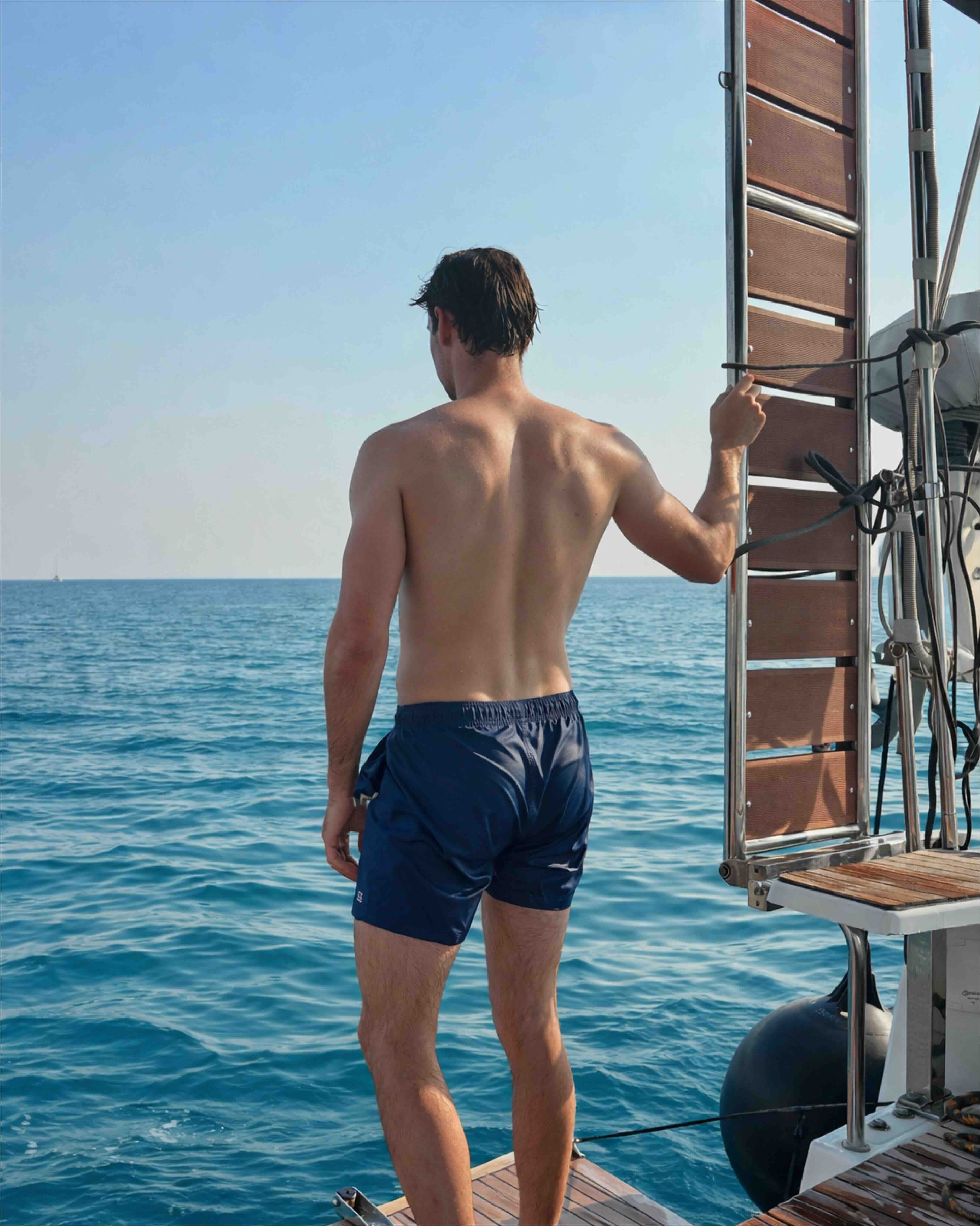 THE SIGNATURE SHORTS